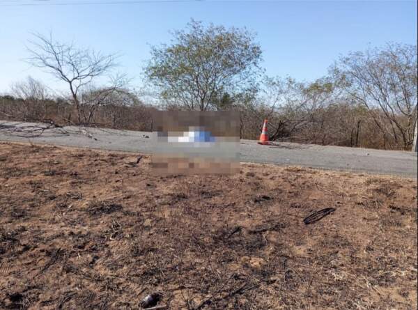 Homem morre em acidente de moto na BA-381