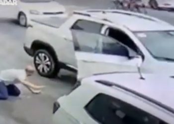 Vídeo – Bandidos roubam empresário com malote de dinheiro em Eunápolis