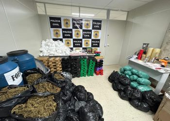 Polícia Civil desarticula laboratório de drogas dentro de hotel em Salvador