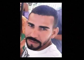 Homem é assassinado por encapuzados dentro de bar