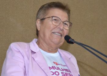 Fátima Nunes elogia Feira Literária Internacional de Canudos