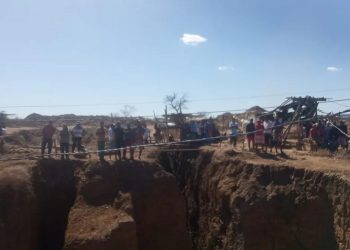 Jovem de 19 anos morre e duas pessoas ficam feridas após deslizamento de terra em garimpo