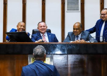 ALBA autoriza Governo a contratar empréstimo de R$ 1,6 bilhão