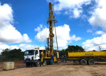 Embasa instala novo poço para reforçar abastecimento da região de Serrinha e Conceição do Coité