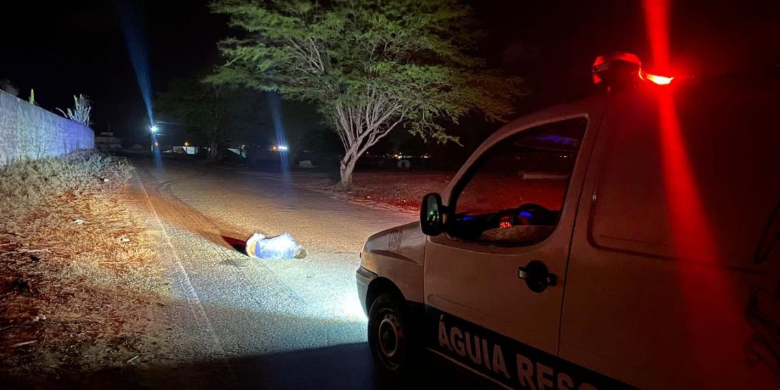 Homem é encontrado bastante ferido ao lado do Parque de Exposições. A suspeita que tenha sido espancado
