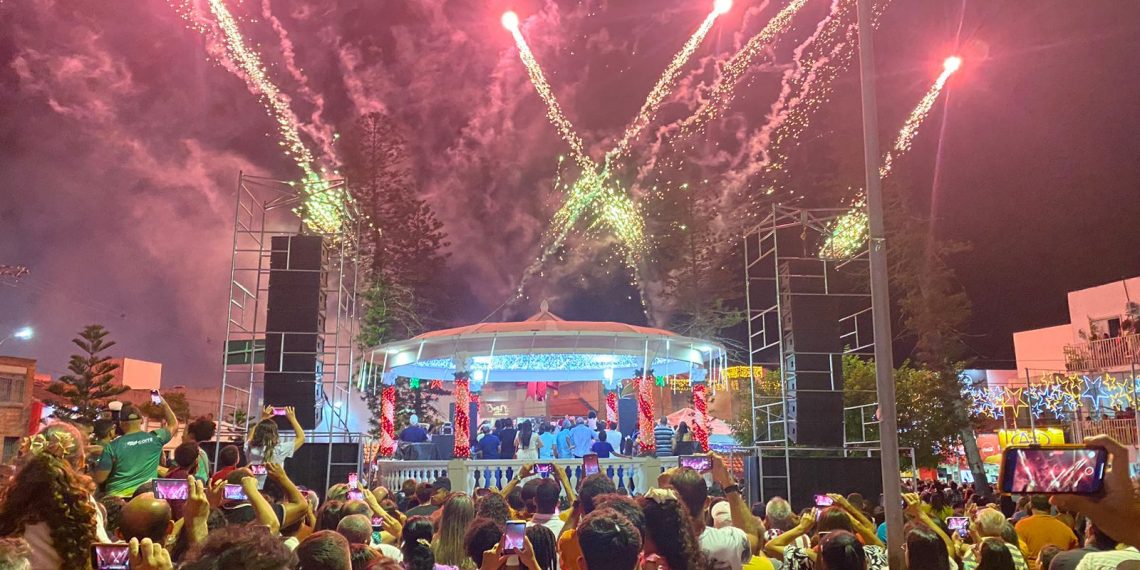 Natal Luz Coité é aberto oficialmente. Atividades vão até o dia 5 de janeiro