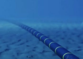 Vice-presidente da Claro alerta que obra em praia no Ceará pode danificar cabos ópticos e paralisar internet no Brasil