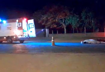 Homem morre vítima de acidente de moto na BA 131. Ele saltou um quebra-mola e perdeu o controle do veículo