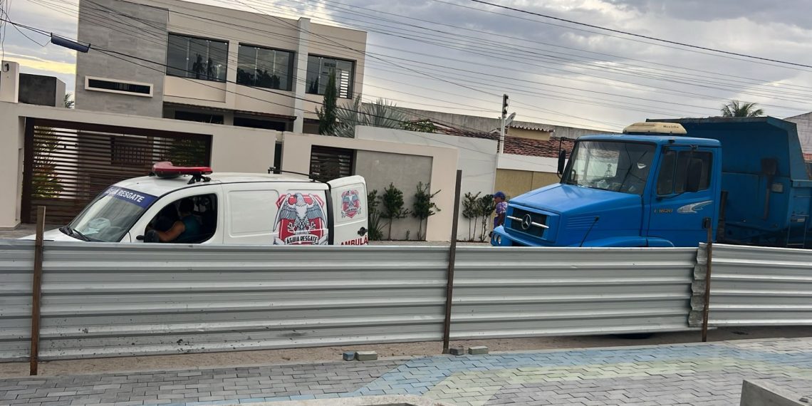 Motorista de caminhão passa mal e é socorrido pelo Águia Resgate