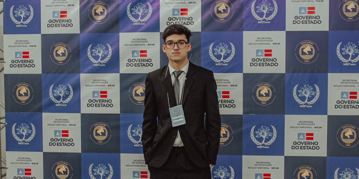 Jovem araciense seleciona estudantes de Ensino Médio para competir na NASA nos Estados Unidos