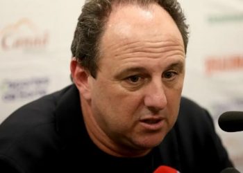 Ceni se diz “envergonhado” após derrota do Bahia, mas não joga a toalha: “Última cartada”