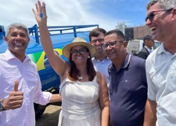 Coité – Val e Betão participam de ato do Governo da Bahia que visa amenizar o sofrimento em consequência da seca