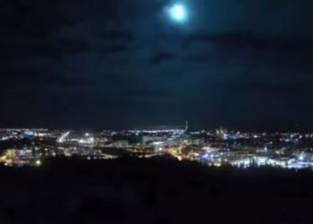 Queda de meteoro provoca forte clarão no céu da região da Chapada Diamantina