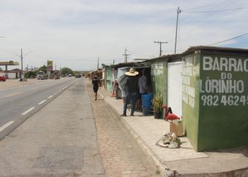 Os três ocupantes do caminhão que morreram na colisão com micro-ônibus minutos antes tomaram café em Gavião