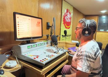 O Véi do Forrobodó tá botando pra ‘estribuchar’ na Sabiá FM Coité