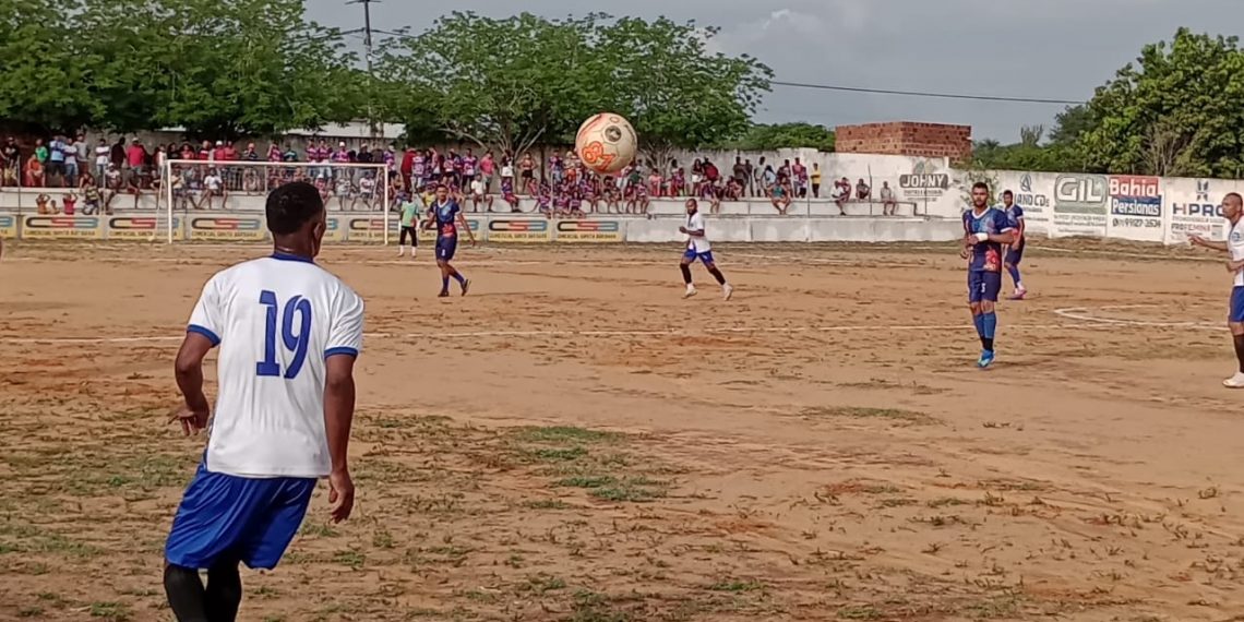 Coité: Chuvas em Tanque Novo não impedem realização do campeonato de futebol local