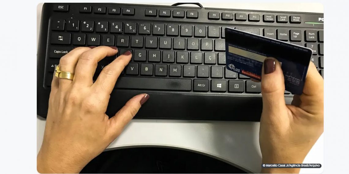 Juros do rotativo passam a ser limitados a 100% da dívida