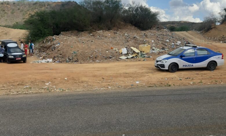 Corpo de homem com passagem pela Delegacia por assalto a banco, é encontrado em lixão em estado avançado de decomposição