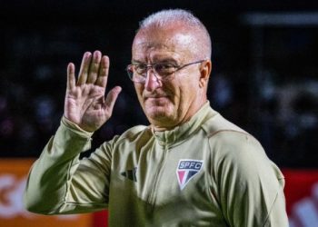 Técnico Dorival Jr deixa o São Paulo para assumir seleção brasileira