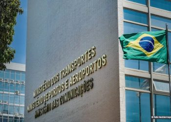 Guia orienta organizações sobre edital para rádios comunitárias