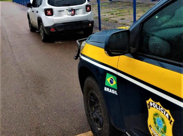 Homem aluga carro para fazer viagem durante o Carnaval e acaba detido por receptação na BR 407