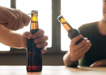 Pesquisa do Ministério da Saúde indica aumento no consumo de álcool no país em 2023