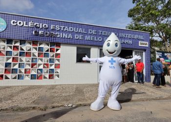 Sesab e SEC lançam projeto para vacinar estudantes nas escolas da rede estadual
