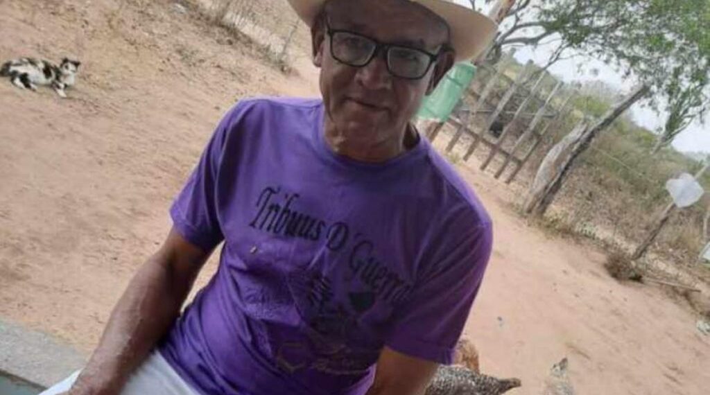 Homem morre após colidir moto em animal na BA 412