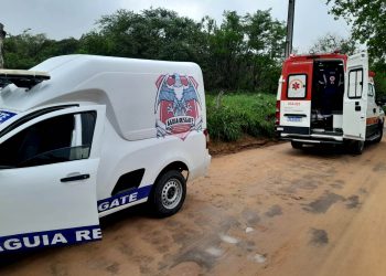 Idoso fica gravemente ferido em colisão envolvendo moto e bicicleta