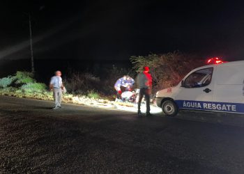 Motociclista fica ferido após ônibus atingir moto por trás na BA 120
