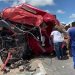 Acidente envolvendo carreta e ônibus na BR 116/Norte deixa pista totalmente interditada. Carreteiro morreu (atualizada)