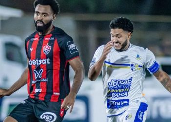 Vitória é derrotado pelo Jequié e perde liderança do Campeonato Baiano