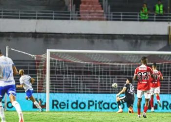 Copa do NE – Com golaço de Thaciano, Bahia vence o CRB em Maceió e assume liderança do Grupo B