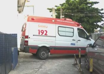 Ambulância do Samu é roubada enquanto levava paciente à UPA, em Salvador