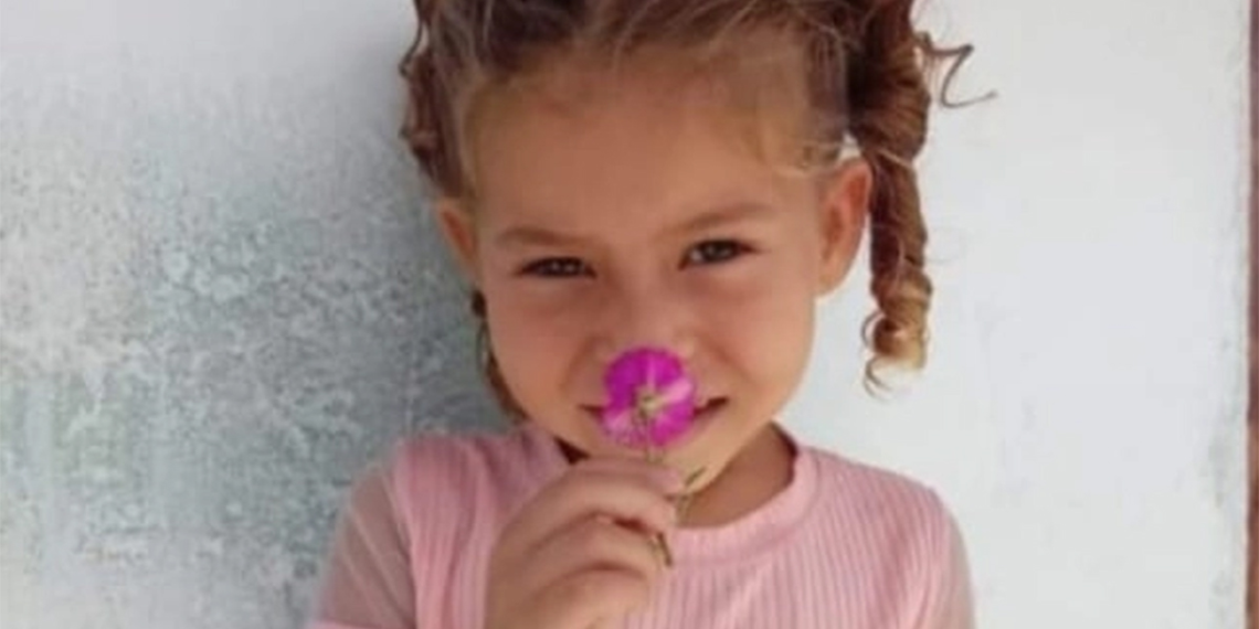 Criança de 5 anos morre ao cair de ônibus escolar em movimento