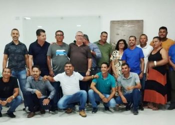 São José do Jacuípe – Oposição unida recebe adesão de lideranças ligadas ao atual gestor e define o nome de Cé como pré-candidata a prefeita