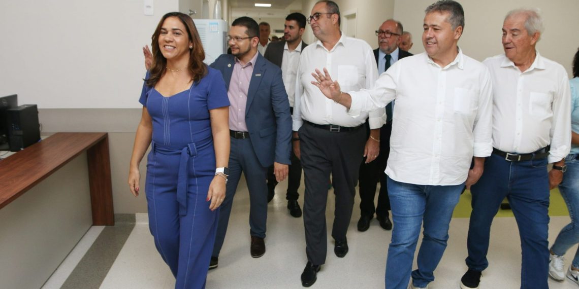 Deputados da Comissão da Saúde e Saneamento e de outros colegiados da ALBA visitam o recém inaugurado Hospital Ortopédico da Bahia