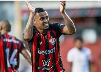 Vitória goleia o Barcelona de Ilhéus e volta a disputar uma final depois de 6 anos