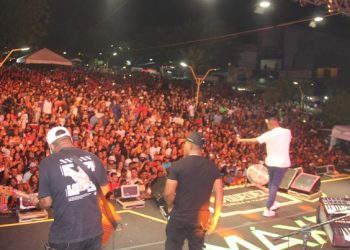Barrocas I – Festa de aniversário reúne grande multidão e prefeito Jai planeja novo local