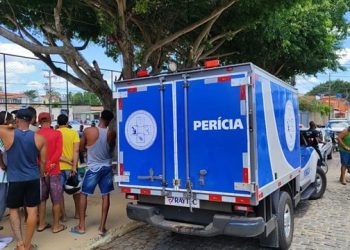 Jovem é assassinado enquanto aguardava início de partida de futebol