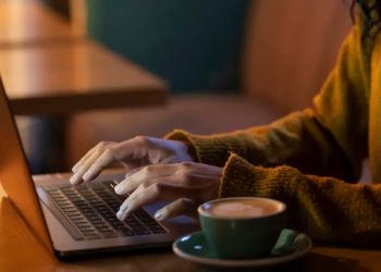 Pesquisa aponta redução de ataques a jornalistas em 2023