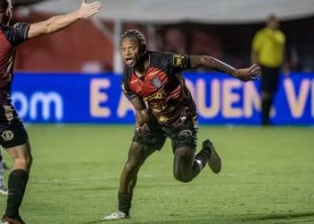 Copa do NE – Vitória faz sua parte ao vencer o Treze, mas concorrentes também vencem e tiram o Leão das quartas de final