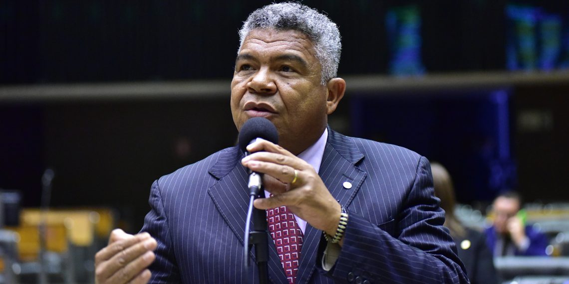 Condenados por racismo podem ser impedidos de assumir cargos públicos