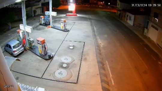 Um dos envolvidos em assaltos contra postos de combustíveis é preso. Polícia está em diligência à procura do comparsa