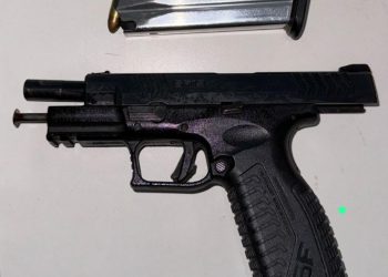 Motociclista em atitude suspeita desobedece voz de parada, viatura persegue, acontece troca de tiros e ele morre