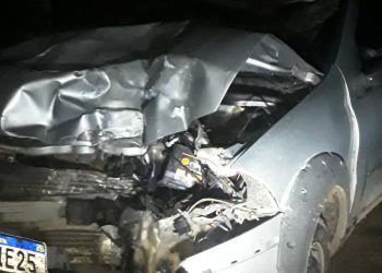 Colisão envolvendo carro e motocicleta deixa um morto