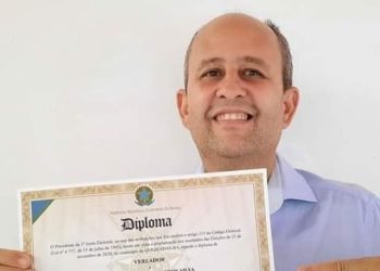 Vereador licenciado de Queimadas é acusado de assédio enquanto comandava Secretaria Municipal: ‘apalpou os seios’