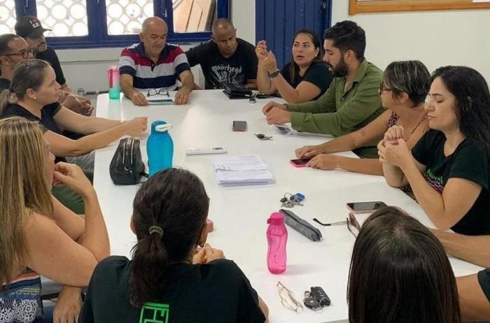 Maior Colégio de Coité, Polivalente adere paralisação de 48 horas sugerida pela APLB/Sindicato