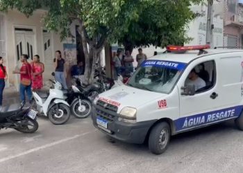 Motociclista fica ferido em acidente no centro de Coité