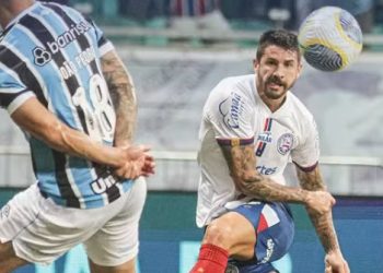 Com golaço de Everaldo, Bahia vence o Grêmio e salta para 4° lugar no Brasileirão